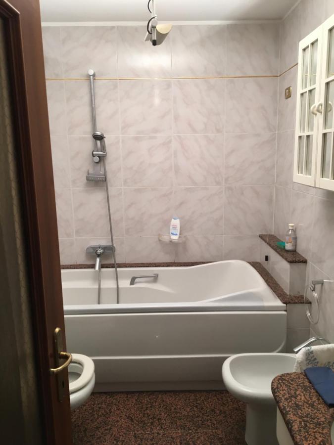 Appartement Il Nido Del Gabbiano à Savone Extérieur photo